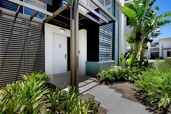 Magenta Studio Room - Accommodation Gold Coast 3