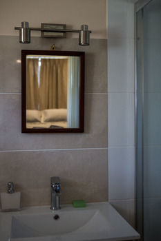 The Wattle Lodge - Accommodation Gold Coast 1