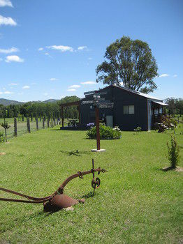 The Wattle Lodge - Accommodation Gold Coast 2