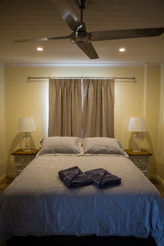 The Wattle Lodge - Accommodation Gold Coast 4