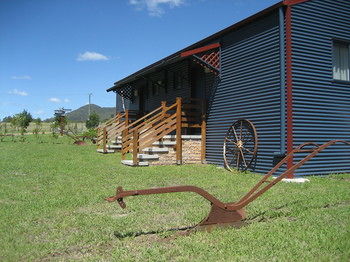 The Wattle Lodge - Accommodation Gold Coast 5