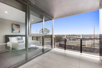 Bayside Towers Serviced Apartments - Accommodation Gold Coast 7