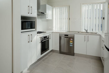 Wallsend Executive Apartments - Accommodation Gold Coast 29