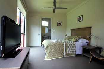 Phoenix Eumundi Bed & Breakfast - Accommodation Gold Coast 9