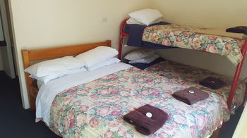 Wisemans Inn Hotel - Accommodation Gold Coast 2