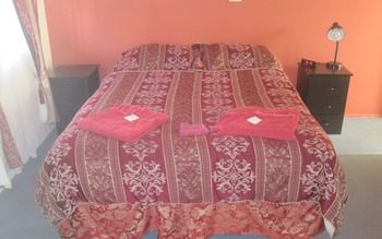 The Lady Jane Motor Inn - Accommodation Gold Coast 3