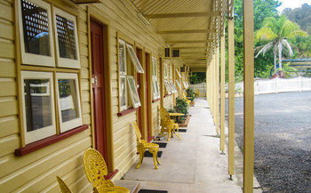 The Lady Jane Motor Inn - Accommodation Gold Coast 9