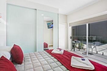 Belmont Executive Apartments - Accommodation Gold Coast 5