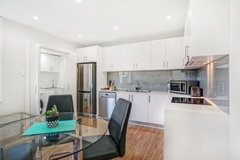 Belmont Executive Apartments - Accommodation Gold Coast 7