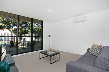 CAMPUS - Accommodation Gold Coast 13