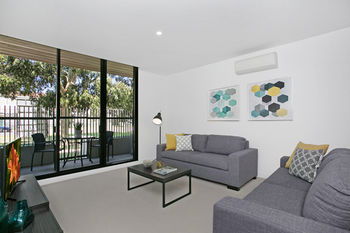 CAMPUS - Accommodation Gold Coast 14
