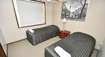Castle Hill 60 Gil Furnished Apartment - Accommodation Gold Coast 0