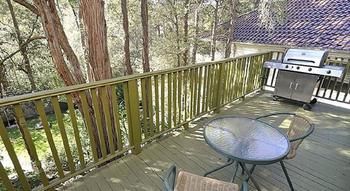 Castle Hill 60 Gil Furnished Apartment - Accommodation Gold Coast 1