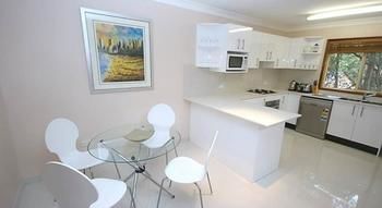 Castle Hill 60 Gil Furnished Apartment - Accommodation Gold Coast 6