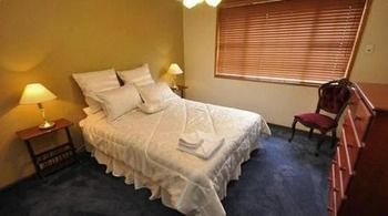 Castle Hill 60A Gil Furnished Apartment - Accommodation Gold Coast 4