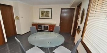 Castle Hill 60A Gil Furnished Apartment - Accommodation Gold Coast 7