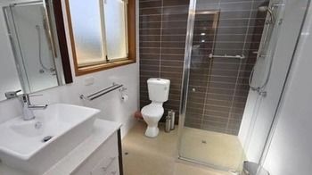 Castle Hill 60A Gil Furnished Apartment - Accommodation Gold Coast 9