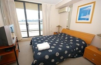 Homebush Bay 125 Ben Furnished Apartment - Accommodation Gold Coast 1