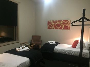 The Criterion Pub And Kitchen Carrington - Accommodation Gold Coast 5