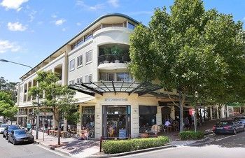 Neutral Bay 46 Young Furnished Apartment - Gold Coast 4U 3