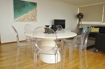 Neutral Bay 46 Young Furnished Apartment - Gold Coast 4U 6
