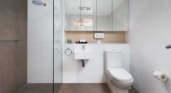 Hamilton Executive Apartments - Accommodation Gold Coast 9