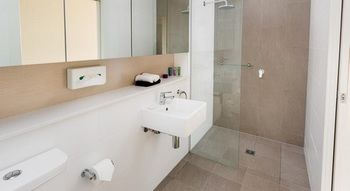 Hamilton Executive Apartments - Accommodation Gold Coast 10