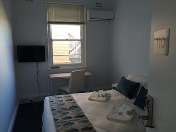 Newcastle Accommodation Tighes Hill - Accommodation Gold Coast 4
