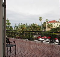 Coogee Bay Hotel Pub Style - 1 Gold Coast