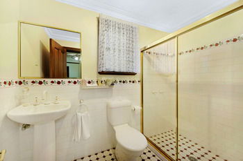 CBC Bed & Breakfast & Cafe - Accommodation Gold Coast 11