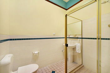 CBC Bed & Breakfast & Cafe - Accommodation Gold Coast 12
