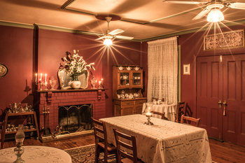 Segenhoe Inn Historic Bed & Breakfast - Accommodation Gold Coast 0