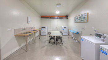Rivershore Resort - Accommodation Gold Coast 2