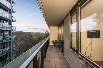 Playhouse Apartments - Accommodation Gold Coast 2