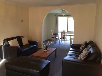 Australian Home Away At East Doncaster - Accommodation Gold Coast 17