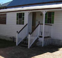 A Pine Cottage - Accommodation Gold Coast