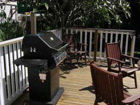 A Pine Cottage - Accommodation Gold Coast 2