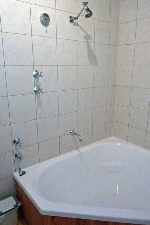 Coonawarra Units - Accommodation Gold Coast 3