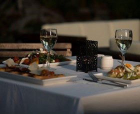 Waterloo Bay Hotel - Accommodation Gold Coast 1
