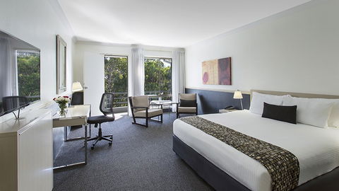 BEST WESTERN PLUS Apollo International Hotel - Accommodation Gold Coast 7
