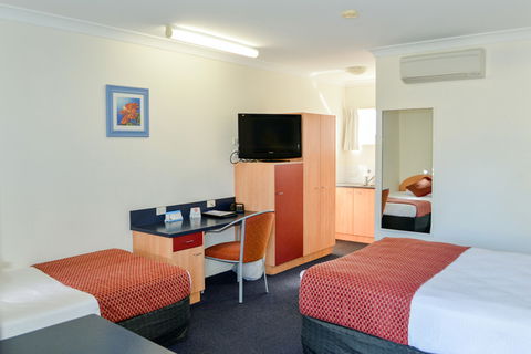 BEST WESTERN Boulevard Lodge - Accommodation Gold Coast 13
