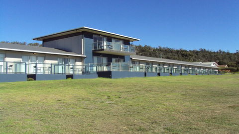 BEST WESTERN Beachfront At Bicheno - Accommodation Gold Coast 0