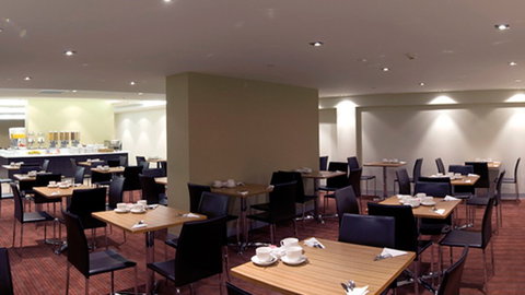 BEST WESTERN Atlantis Hotel - Accommodation Gold Coast 2