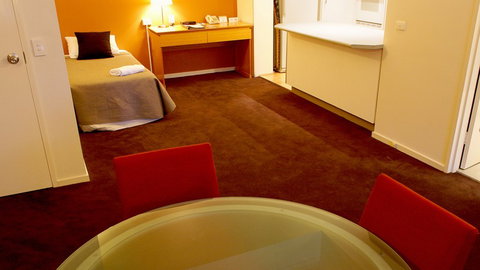 BEST WESTERN Riverside Apartments - Accommodation Gold Coast 5