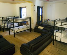 Backpackers Imperial Hotel - Accommodation Gold Coast 5