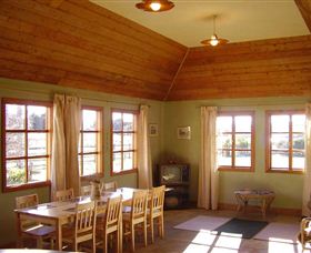 Lakeview Cottage - Accommodation Gold Coast 4