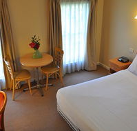Glen Inn Motel  Apartments - Gold Coast 4U