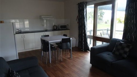 Glenrowan Tourist Park - Accommodation Gold Coast 3