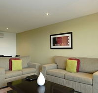 Dolphin Apartments - Accommodation Gold Coast