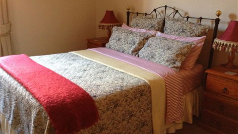 Carlyle House Rutherglen - Accommodation Gold Coast 0